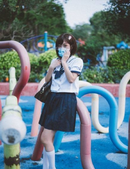 扒开美女狂揉下部