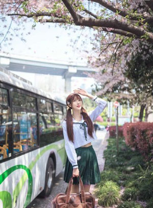妈妈的朋友在哪里看
