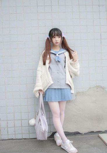 老师怎么在这里第一季免费观看