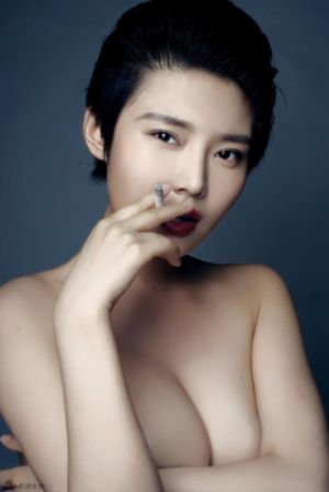 女子曲球在线观看