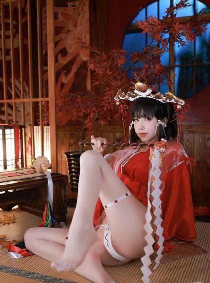 理伦片漂亮的女教师
