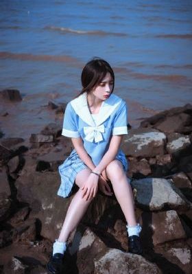 箱中女孩